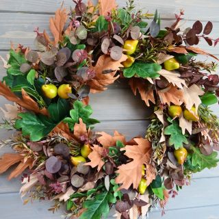 Podzimní novinka s umělými hruškami 😍 . . . . . . . . . #podzim #podzimnidekorace #venec #svetvencu #podzimnivence #fall...